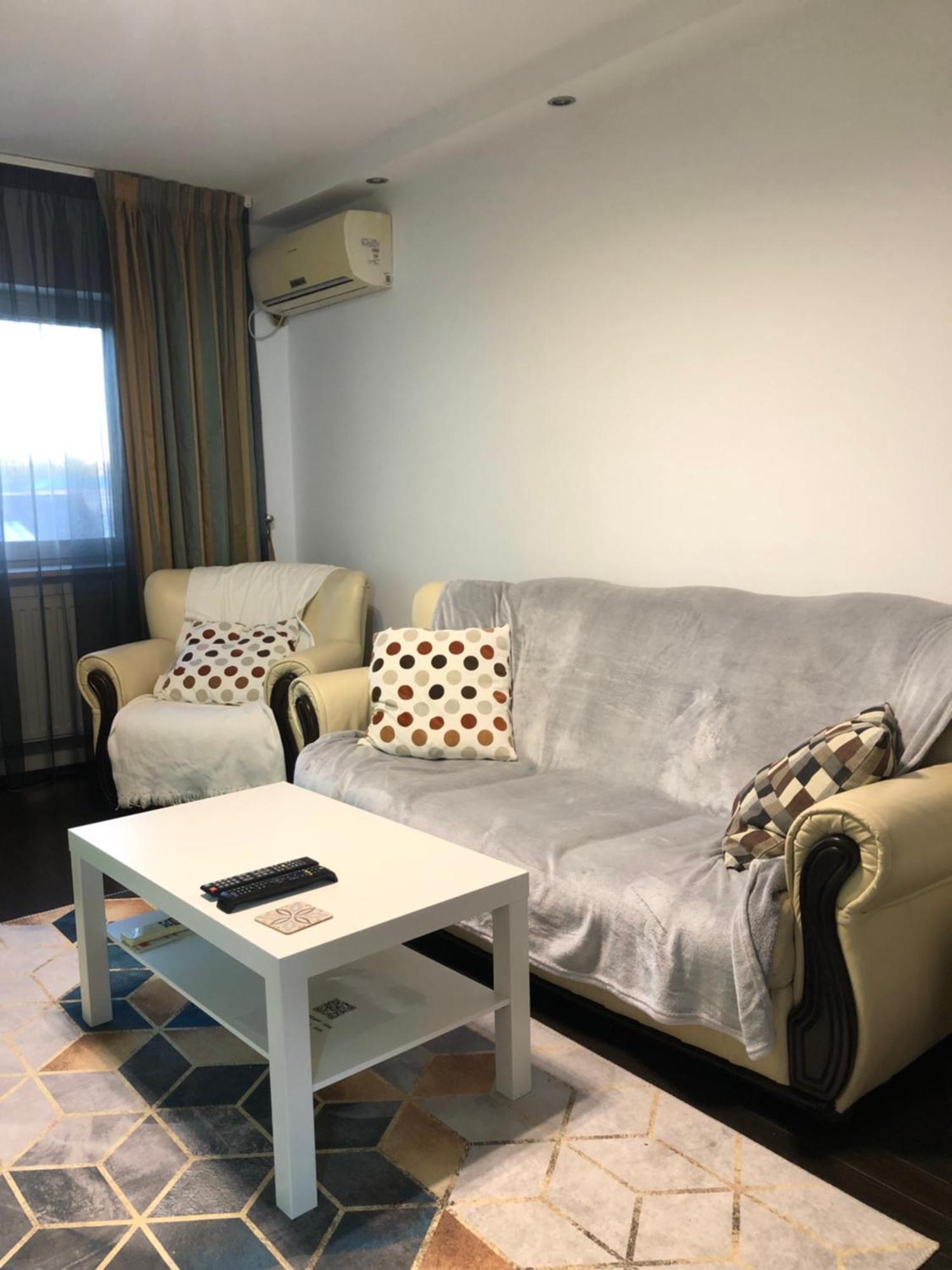 Adrian Home 3 Rooms Apartment Ploieşti Kültér fotó